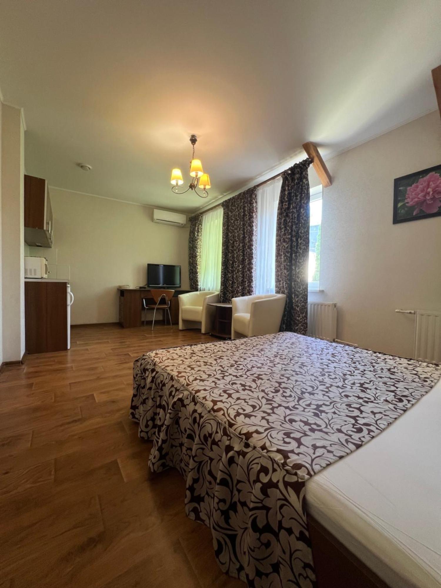 Apart Hotel Asotel Kharkiv Eksteriør billede