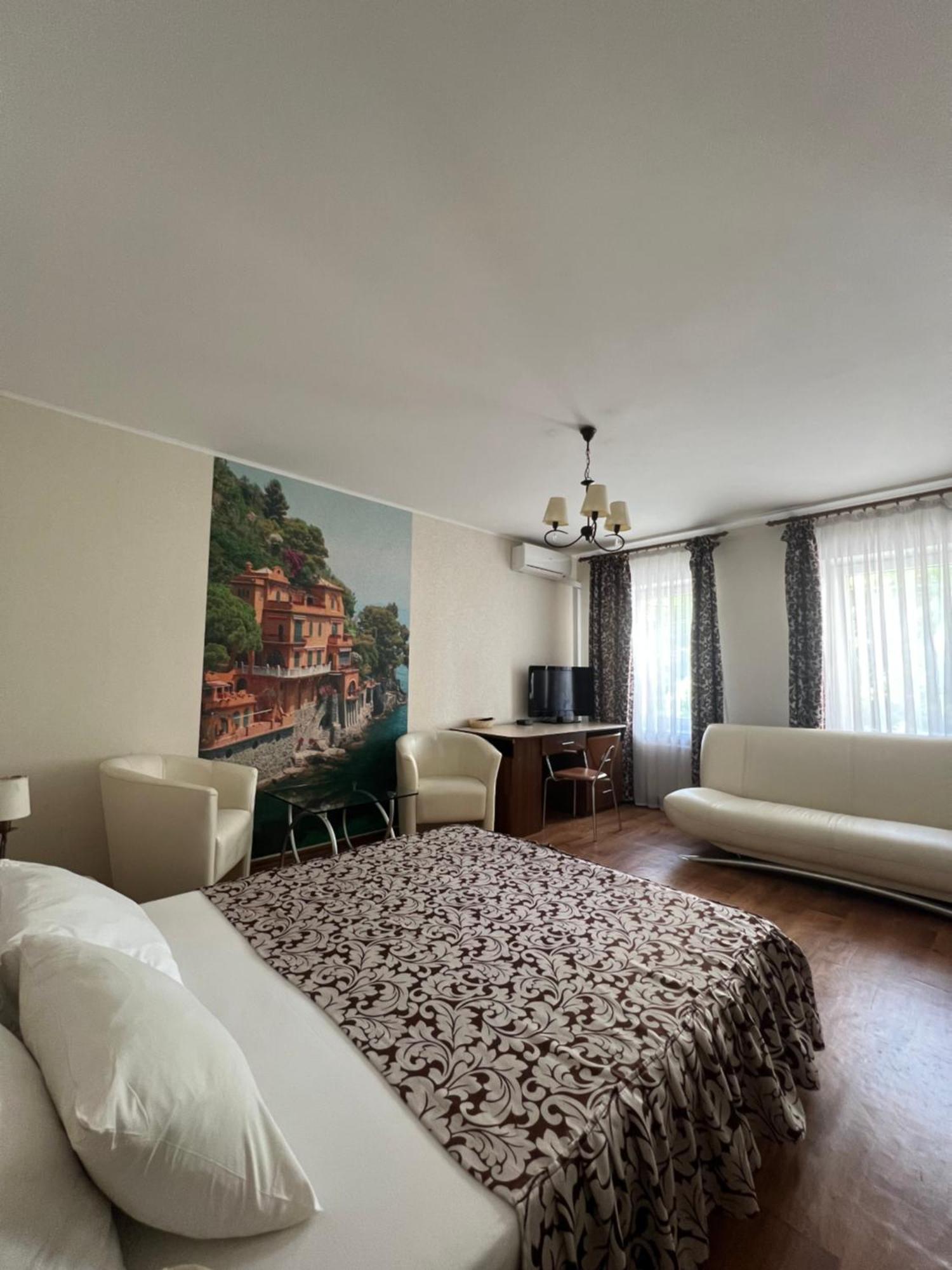 Apart Hotel Asotel Kharkiv Eksteriør billede