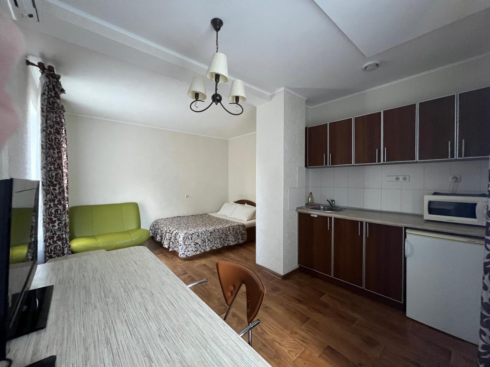 Apart Hotel Asotel Kharkiv Eksteriør billede