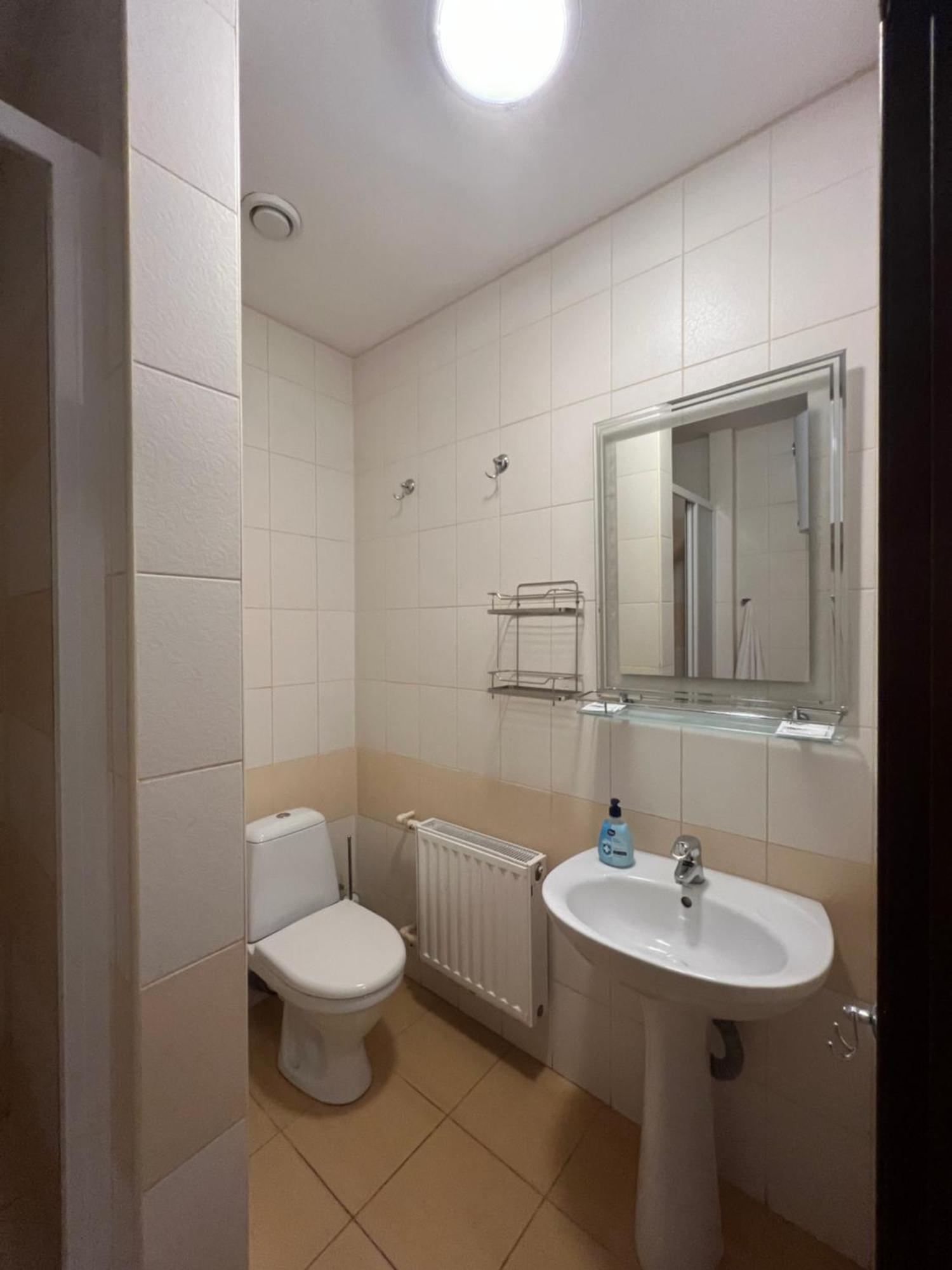 Apart Hotel Asotel Kharkiv Eksteriør billede