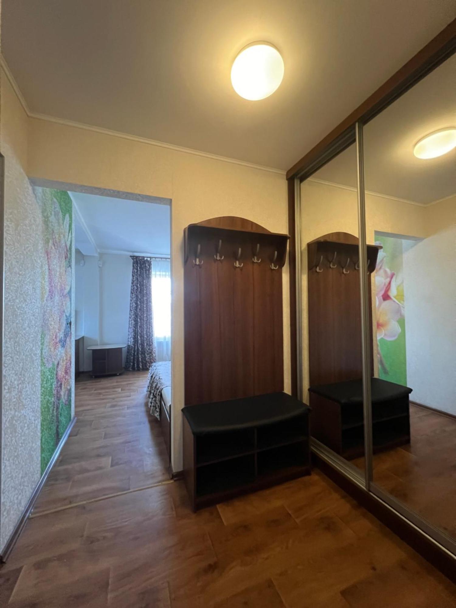 Apart Hotel Asotel Kharkiv Eksteriør billede