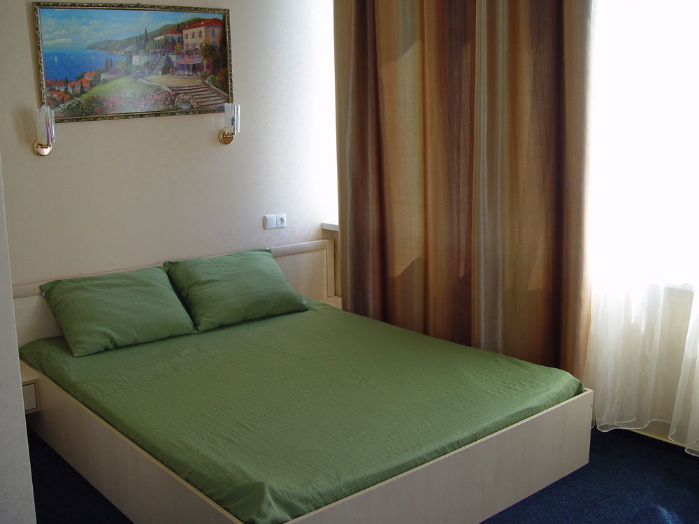 Apart Hotel Asotel Kharkiv Eksteriør billede