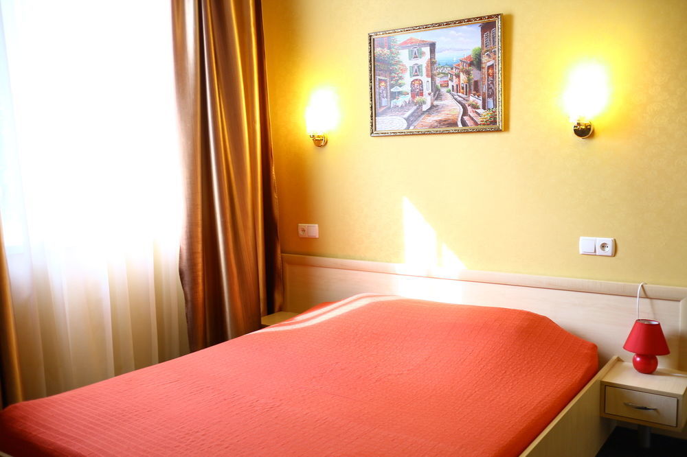 Apart Hotel Asotel Kharkiv Eksteriør billede