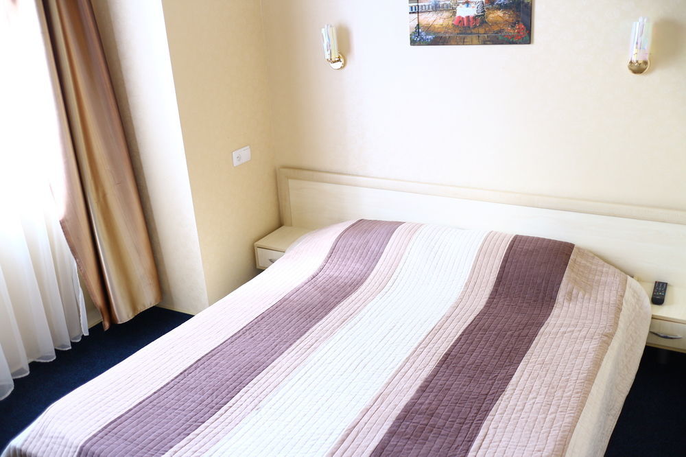 Apart Hotel Asotel Kharkiv Eksteriør billede
