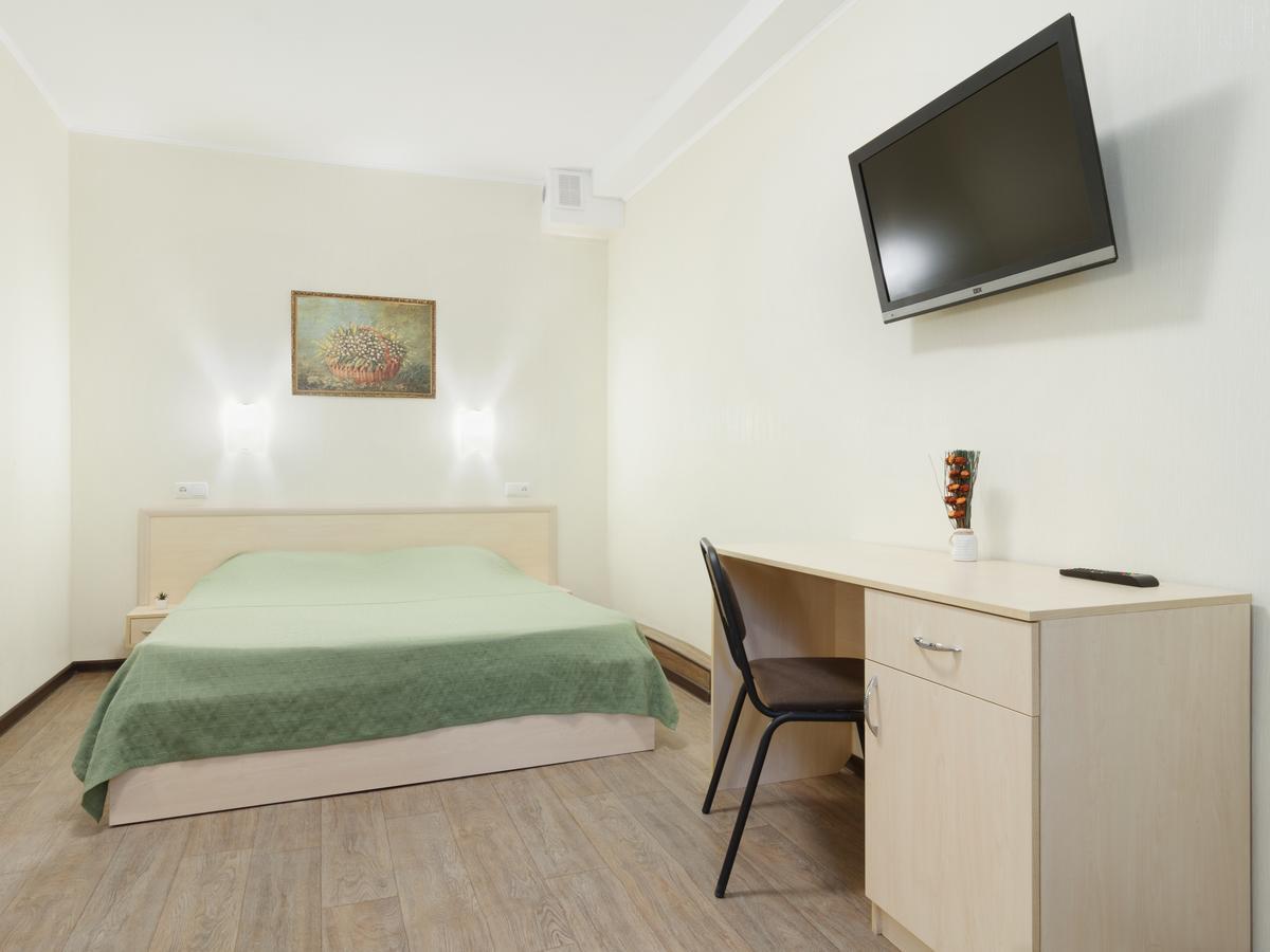 Apart Hotel Asotel Kharkiv Eksteriør billede
