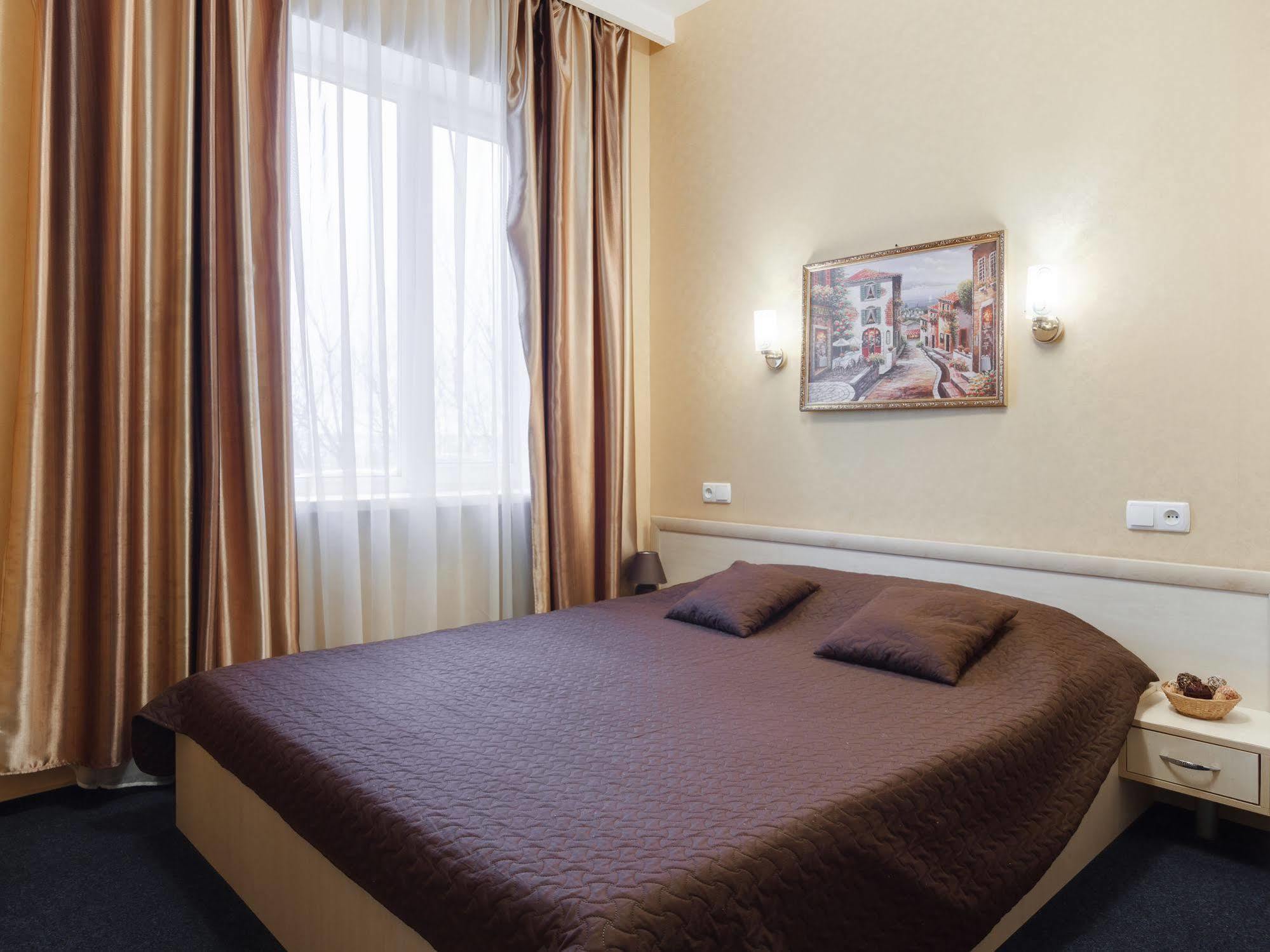 Apart Hotel Asotel Kharkiv Eksteriør billede
